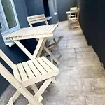 Garden St