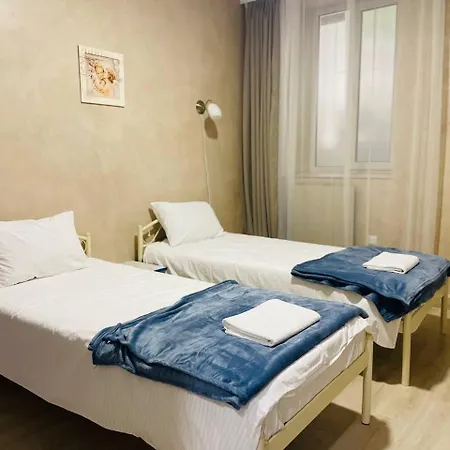 אכסניה Garden St