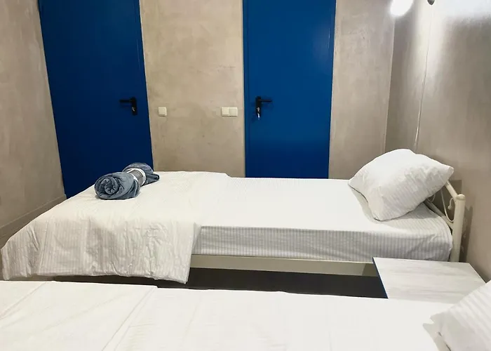 Garden St אודסה